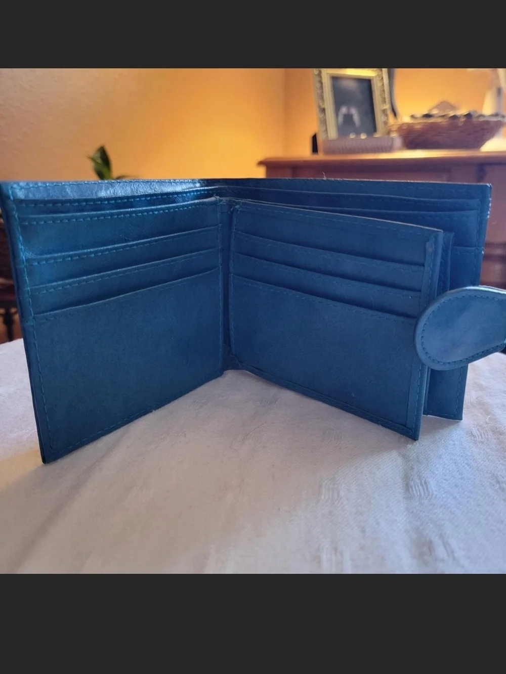 Lavishy Teal Daisy Appliqué Card Holder Wallet